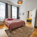 Fancy Home For 5 With Self-Check-In At Spittelberg