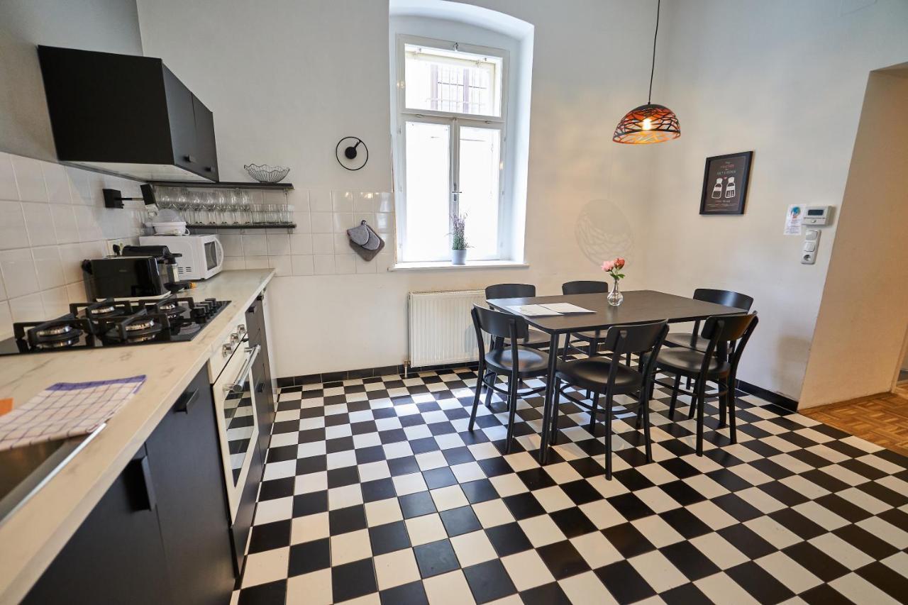 Apartament Fancy For 5 With Self-check-in At Spittelberg
